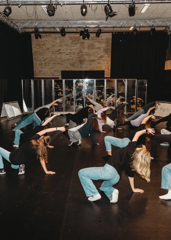 Dans dag 1  - Klik for at tilmelde dig